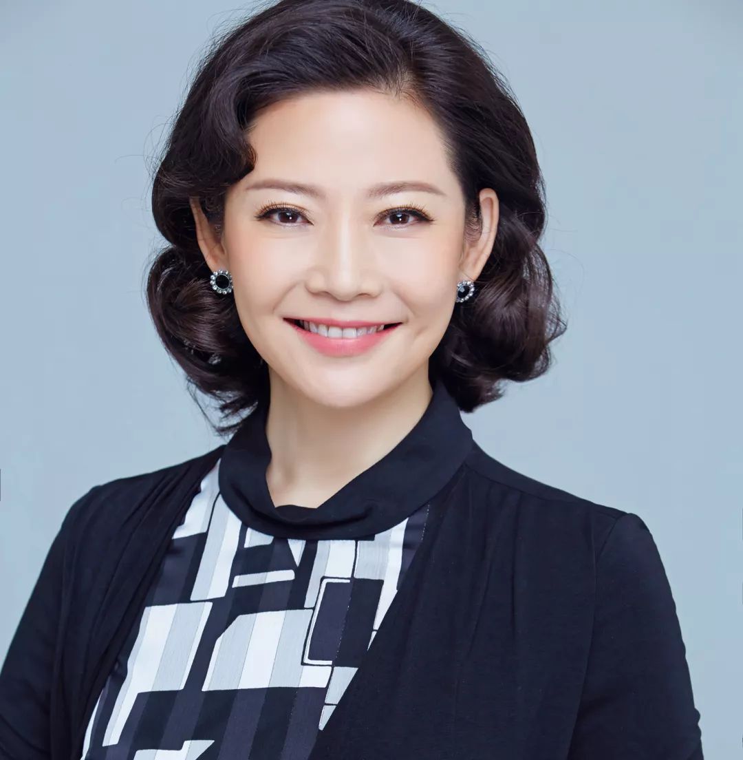 在这个情绪失控的时代里,她是一开口就能让你安静下来的人_陶思璇