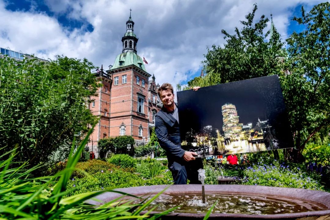 newsstand117市中心的18层宝塔贮藏一座城市的幻想