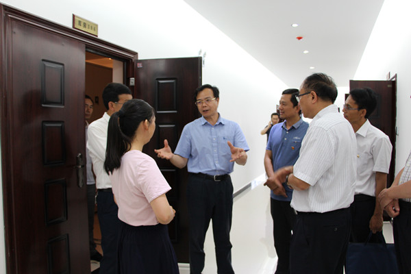 国家档案局副局长刘鲤生到我县调研