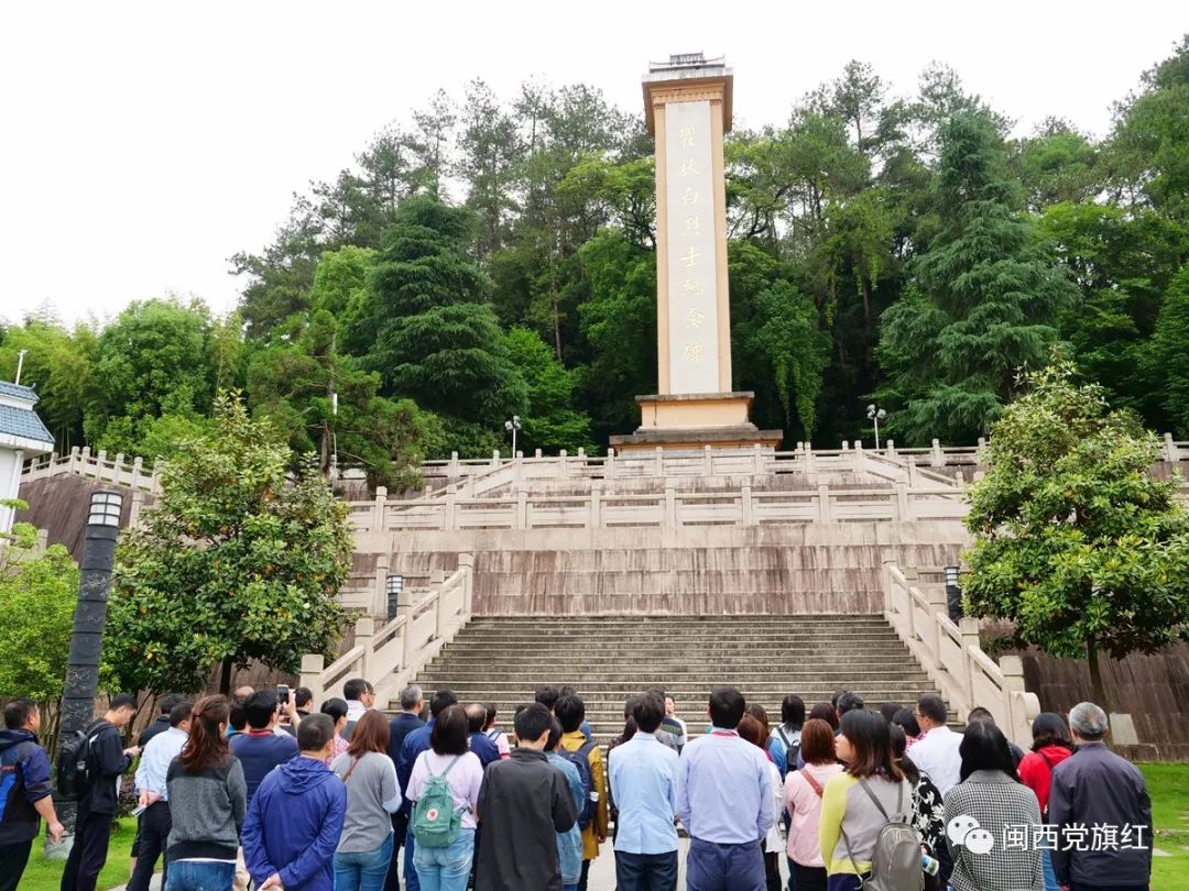 走进瞿秋白烈士纪念馆,仿佛看到一位坚定的伟大马克思主义者,用俄语唱