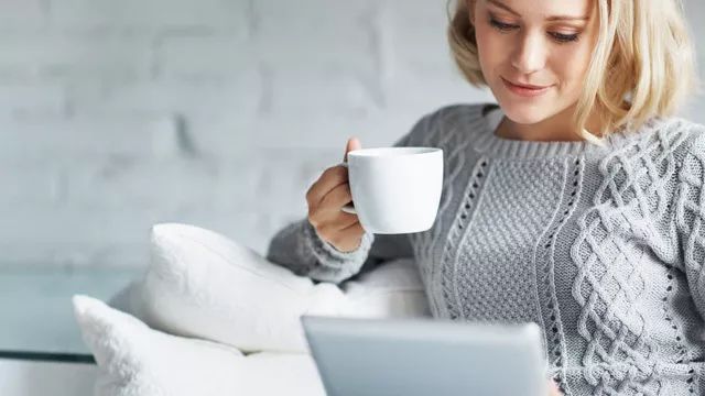 上午咖啡下午茶晚间葡萄酒享受健康品质生活