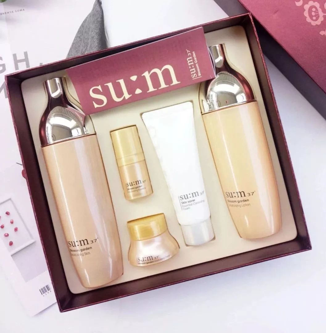 拒绝做黑脸sum37呼吸套盒夏天必有的护肤套盒