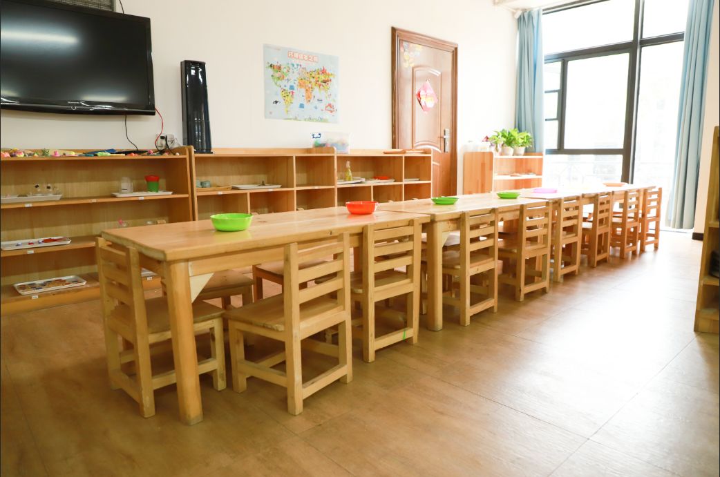 树墩子专访根基品格教育实验基地洛阳青草地儿童智能发展中心访谈