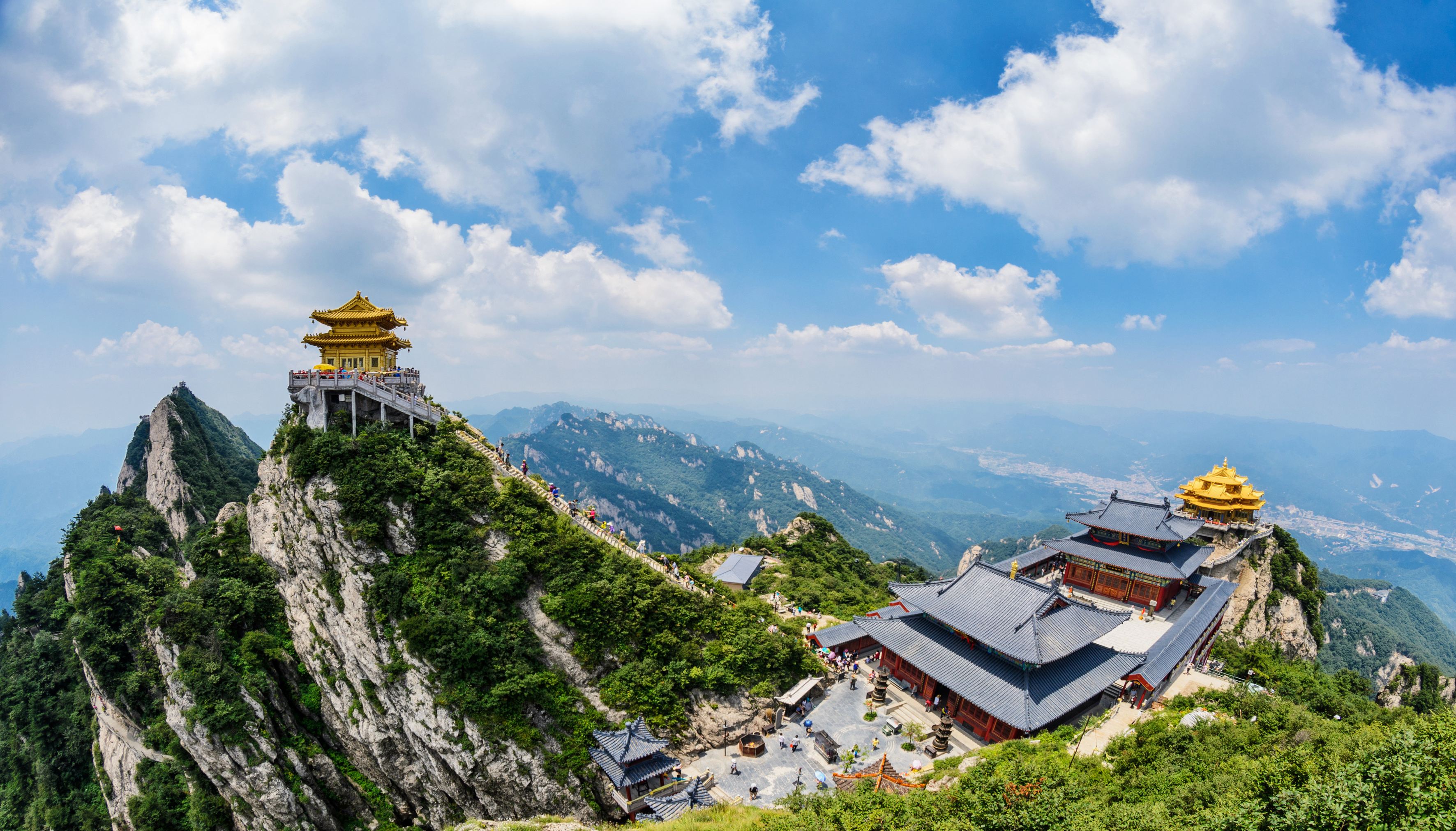 1商洛老君山现在就让我们一起去了解一下这个城市的旅游景点吧