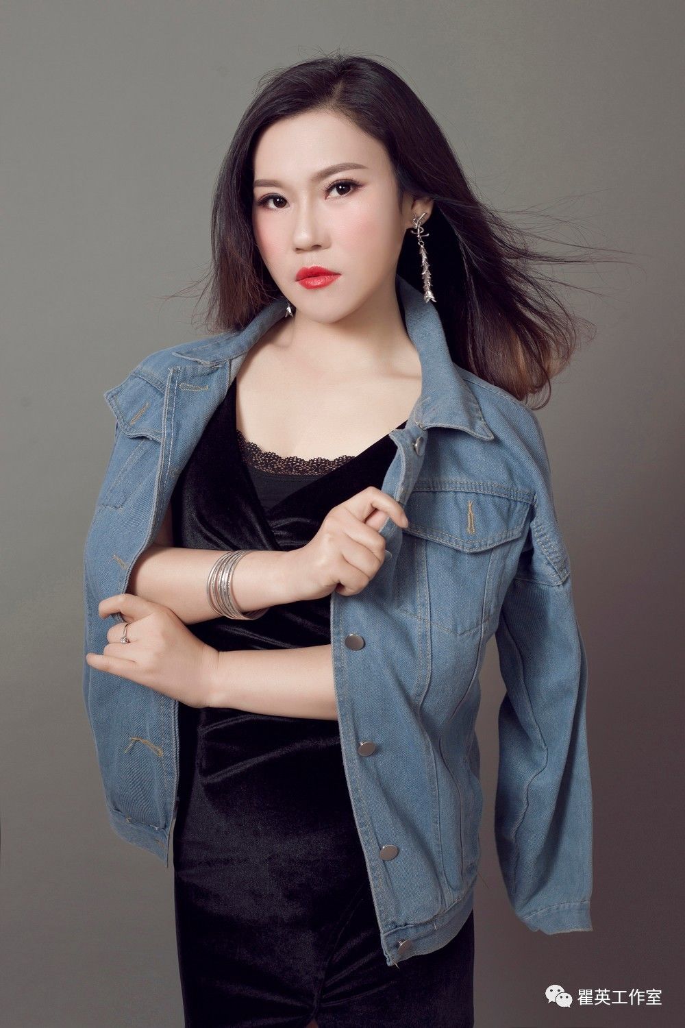 明星影像超燃海量美图带你看歌手瞿英最美的样子