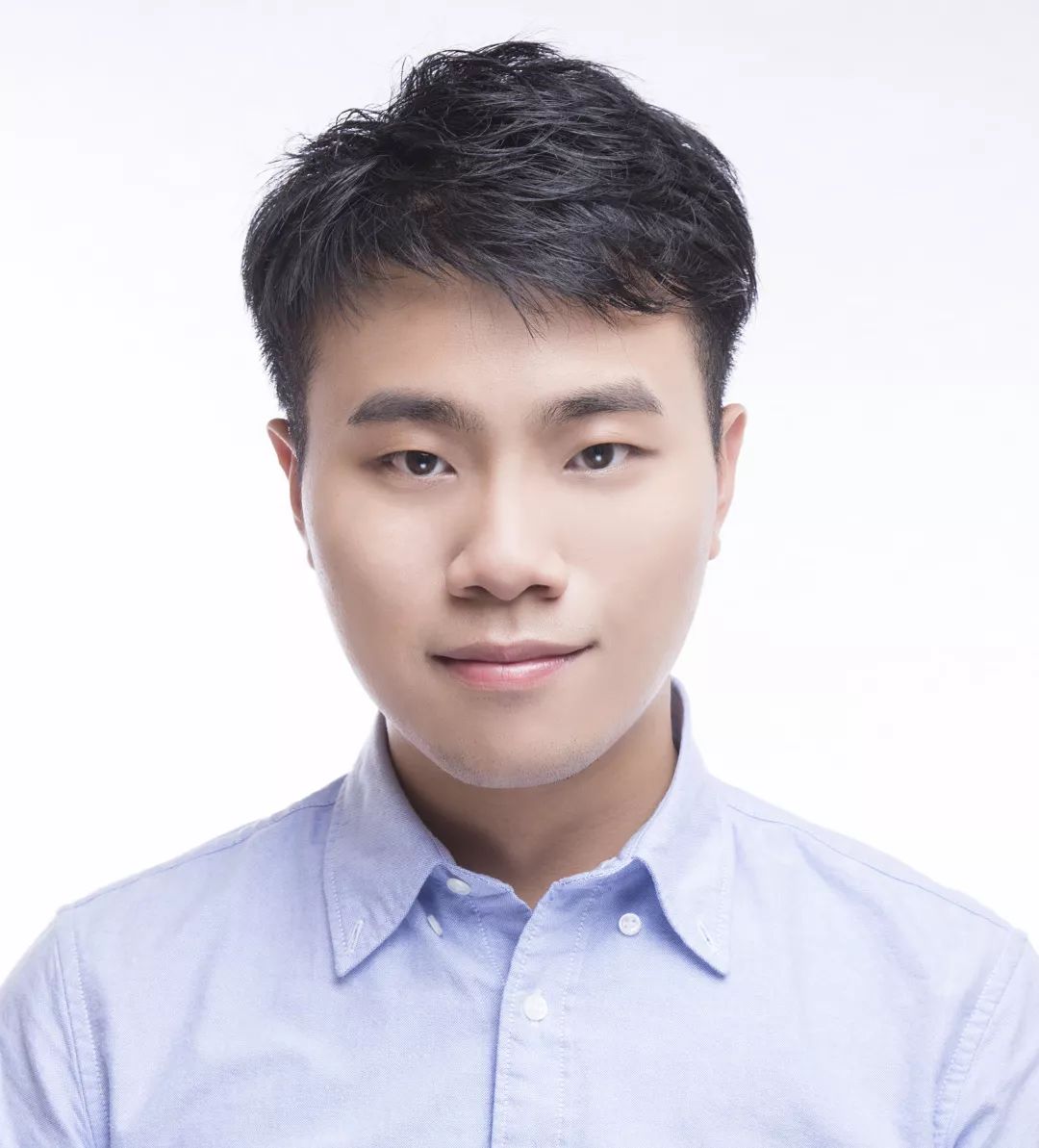 毕业生纪实 | 许卓伦:一步一脚印,闯出自己半边天