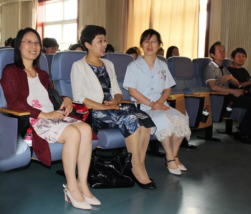 著名脑电图专家北京大学第一医院杨志仙教授来我院进行学术讲座