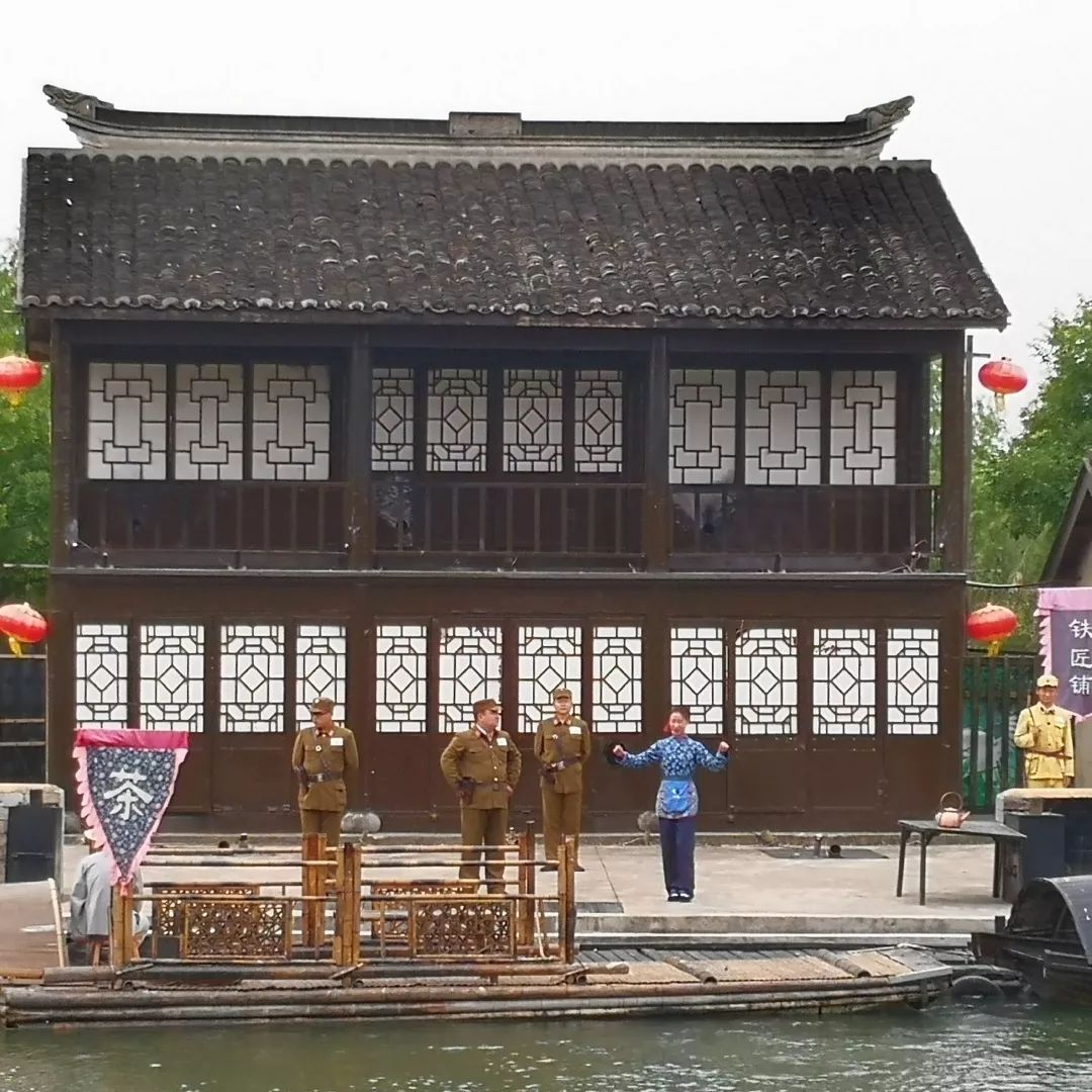 微党课不忘初心牢记使命记常州市卜弋小学党支部主题党日活动