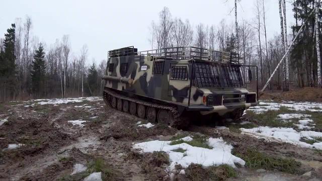 俄罗斯的越野履带房车真牛