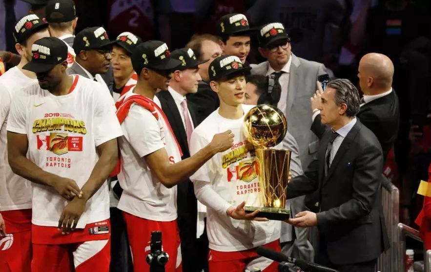 【小艺在体坛】多伦多猛龙队史首冠