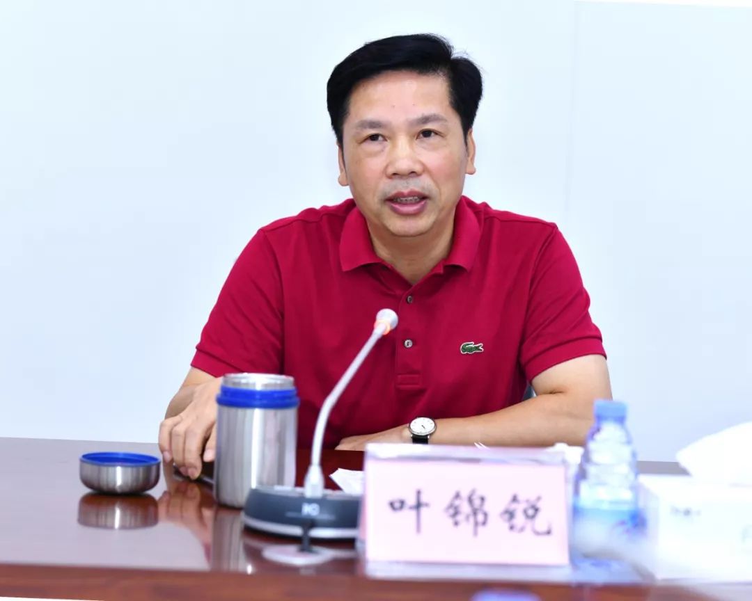 黄江镇委书记 叶锦锐考虑到各学校相继放暑假,且全镇山地水库众多