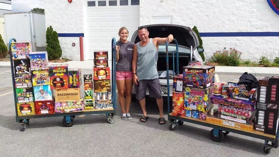 美国:没有中国,"国庆节都没法过了!"_烟花