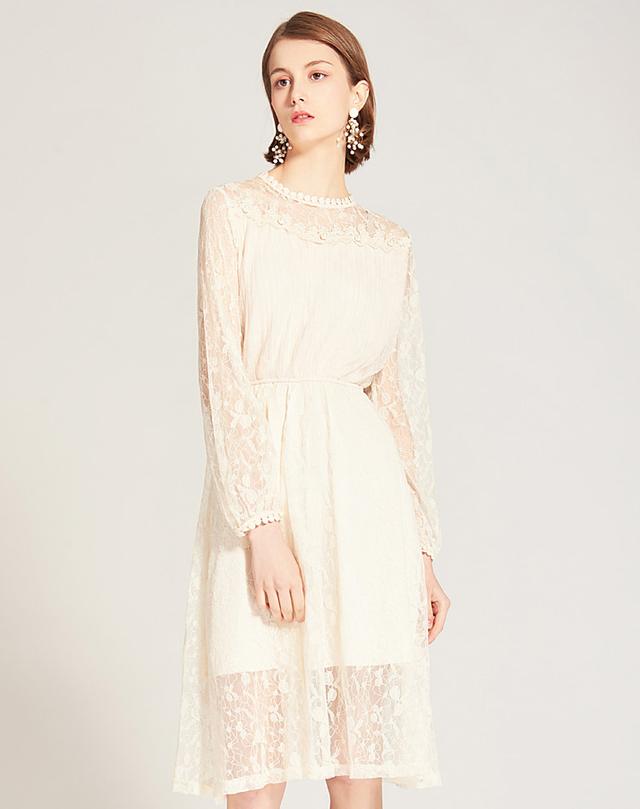 【每日一搭】夏季裙子搭配出仙女气质,最美不过白裙一袭