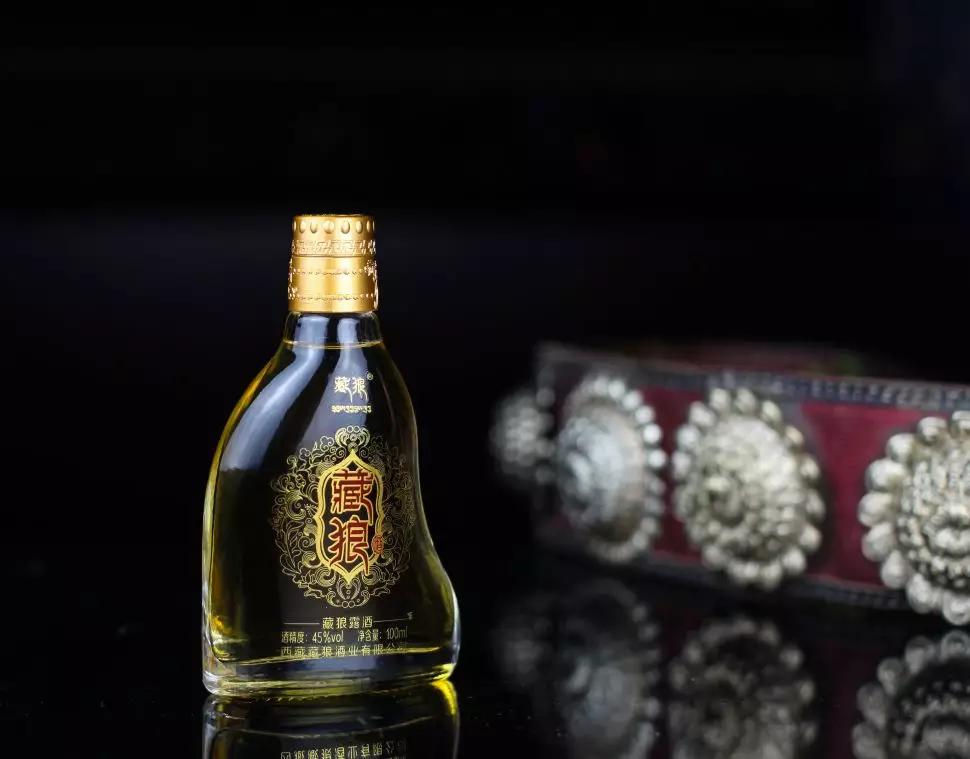 90的成年人不懂送礼送礼就送藏狼酒