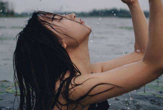 女人除了坚强你别无选择