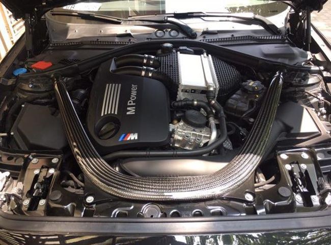 新宝马m2雷霆版亮相街头黑武士配色v6双涡轮42秒破百够劲