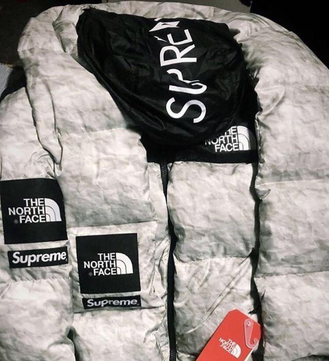 supreme x the north face秋冬"paper crumbled"系列羽绒服公布!