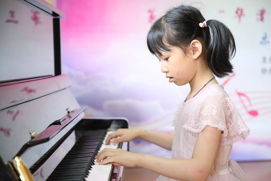 金色童年放飞梦想第三届华漕之星少儿才艺大赛器乐组海选赛华博利星行