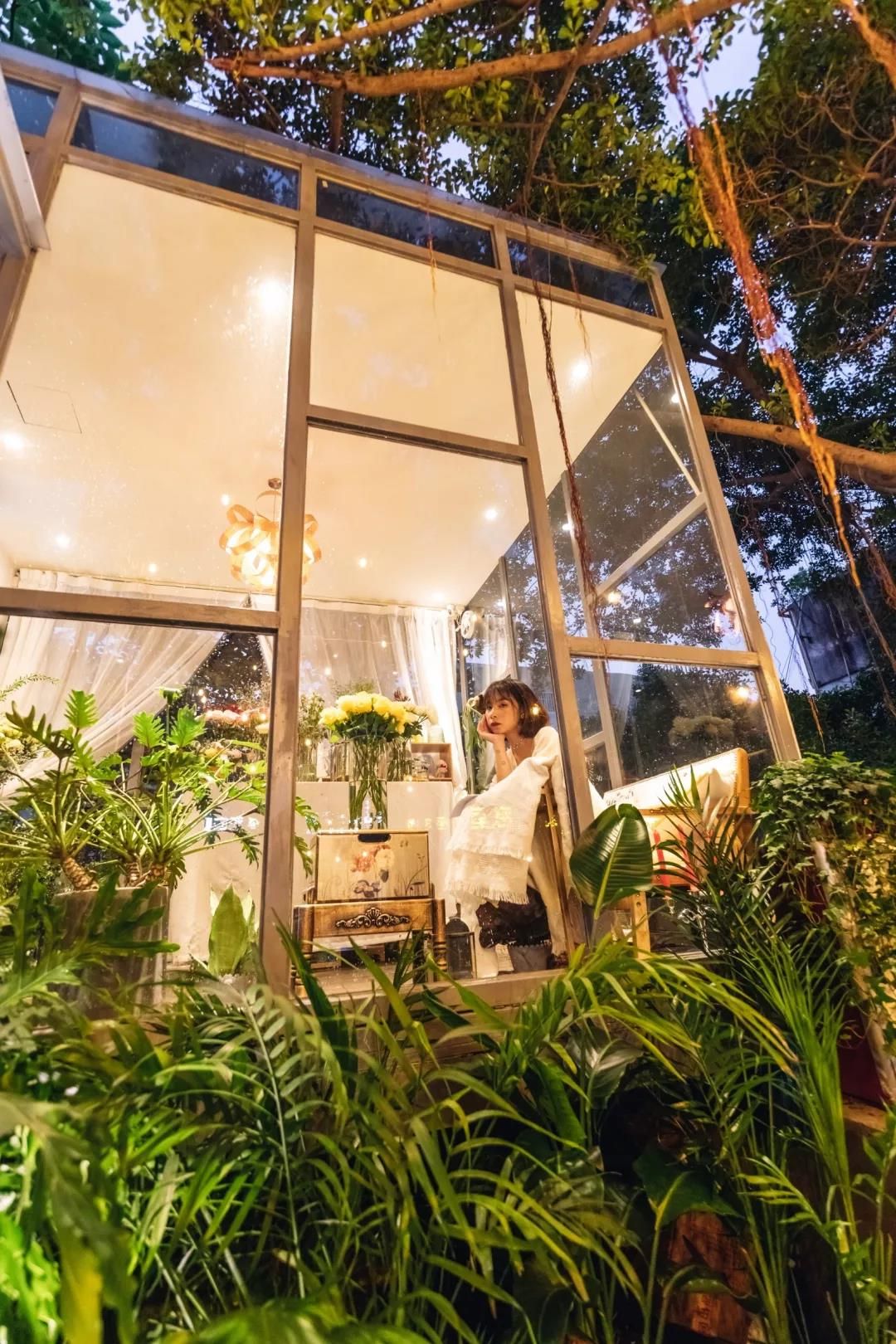 藏在空中楼阁的玻璃花房,就在创产!