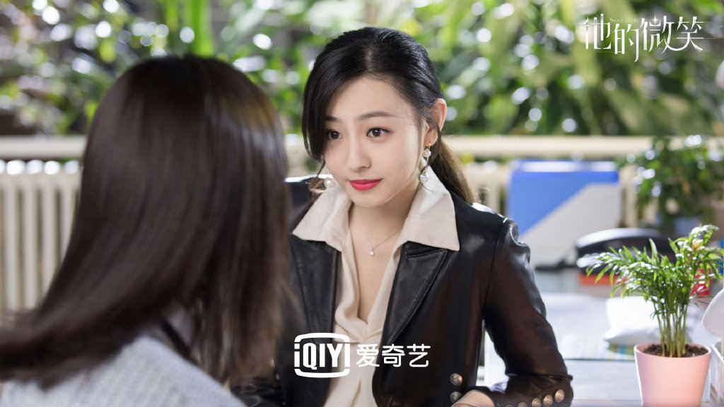 鞠可儿变身追球播报员在线解说不拘一格