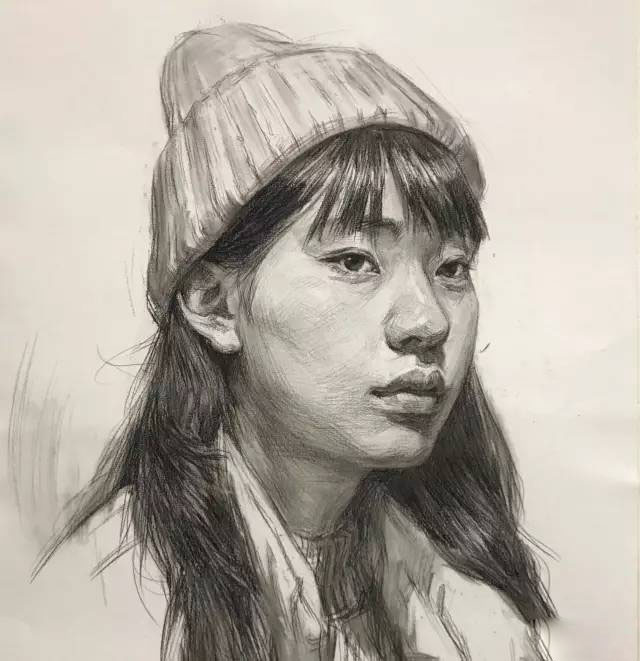 刚学素描怎么把女性头像画好