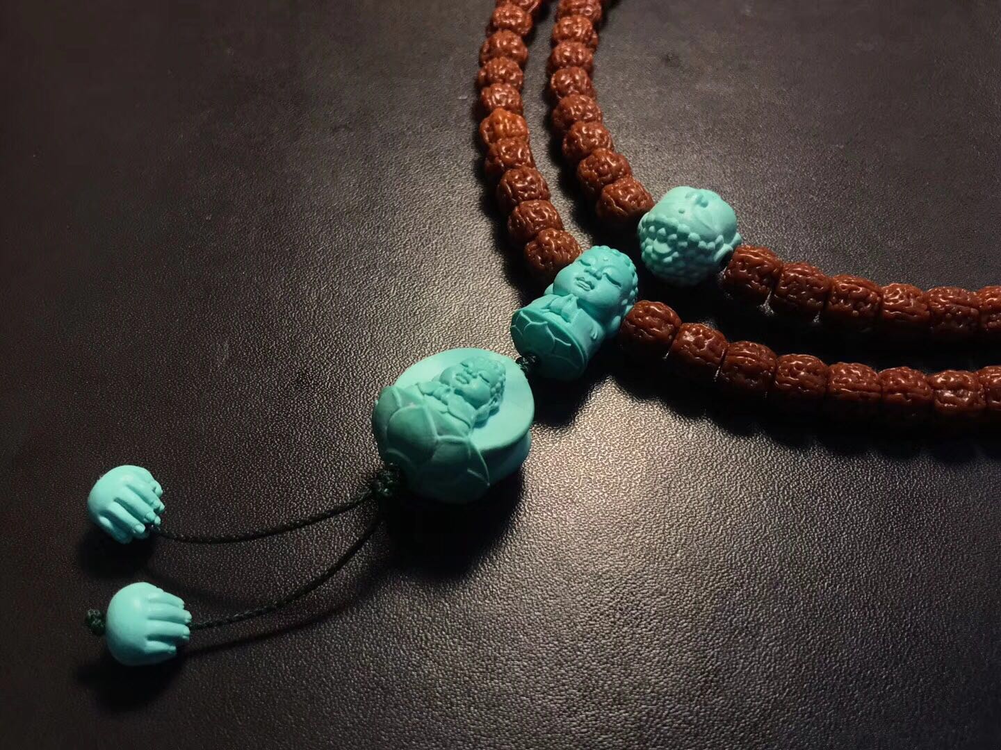 珠串设计三日红的佛手小金刚半个月就能盘玉化