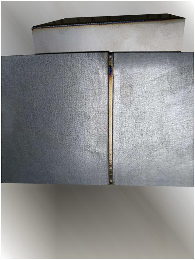 加工效率高:相比氩弧焊,效率提升50%以上; 加工质量优:焊缝光滑均匀