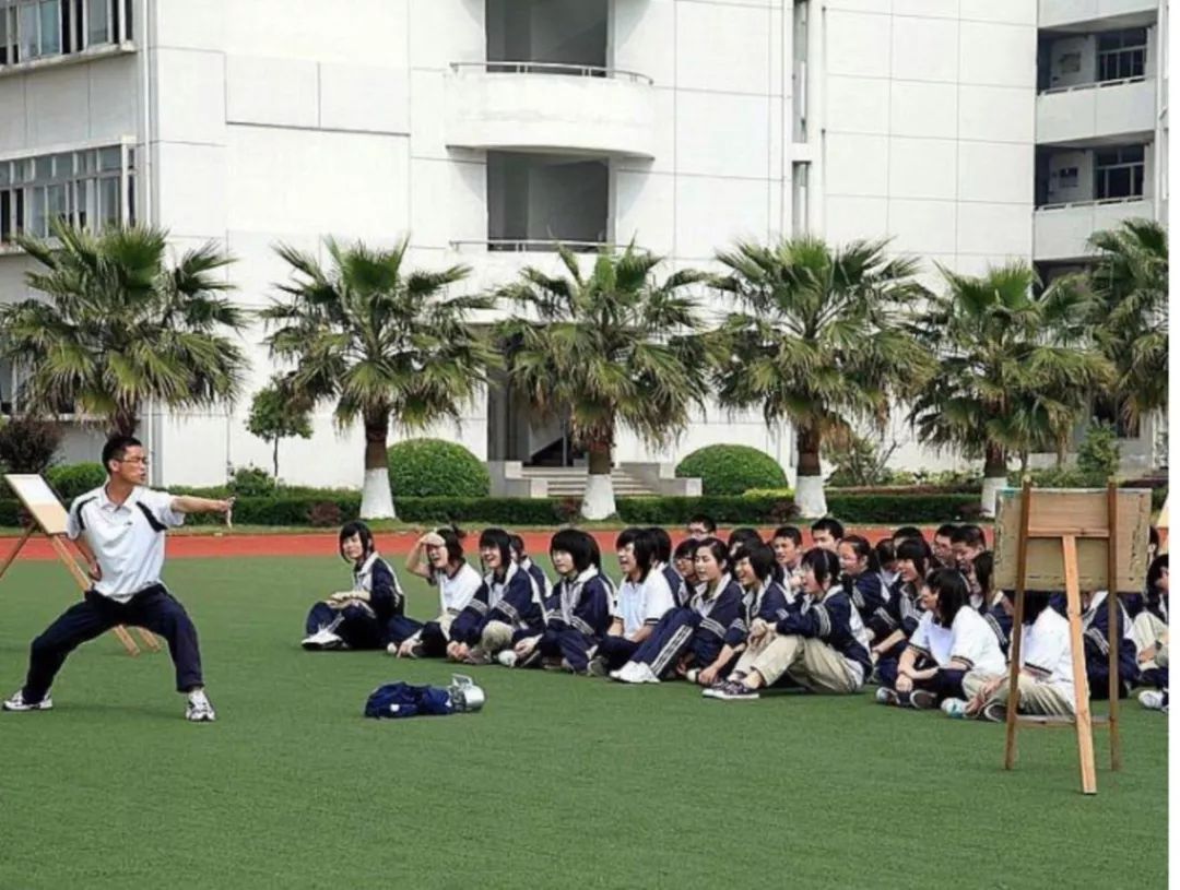 学校印象千般--江南掠影