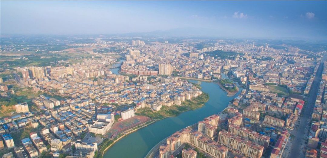 常宁城市鸟瞰图,宜水河穿城而过每个城市,都会有一条江,正如上海之