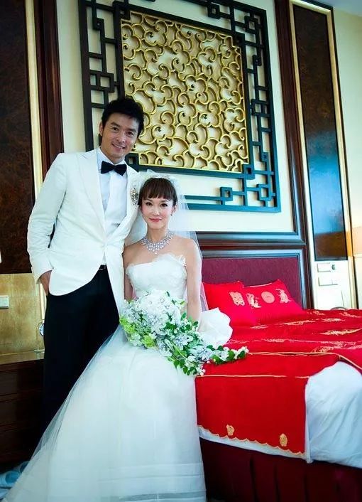 郑惠玉陈莉萍范文芳郭妃丽欧萱新加坡女神们近况