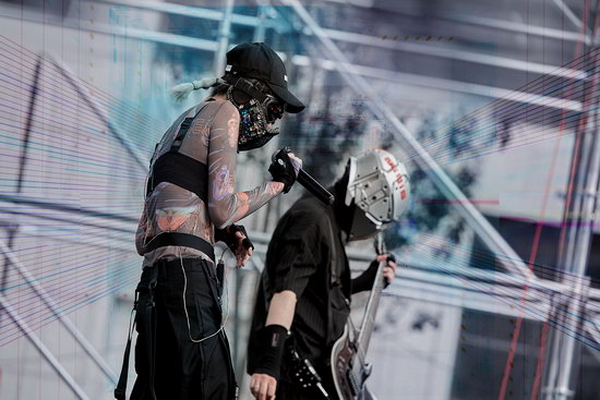 蒙面乐队minig迷你机出道首演爆表征服夏日冰城