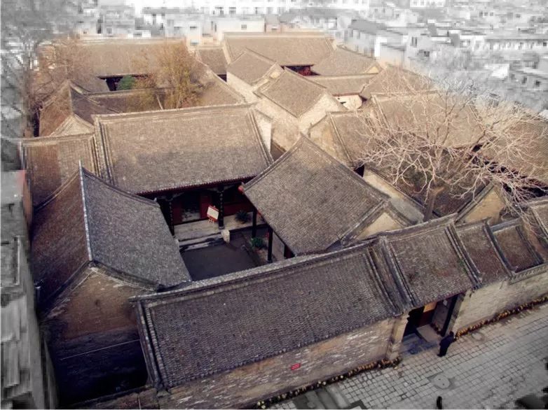 21路3)咨询电话:0371—259521832)工作地点:开封市顺河区刘家胡同1号1