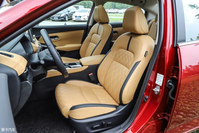 试驾全新一代日产轩逸座椅还是大沙发
