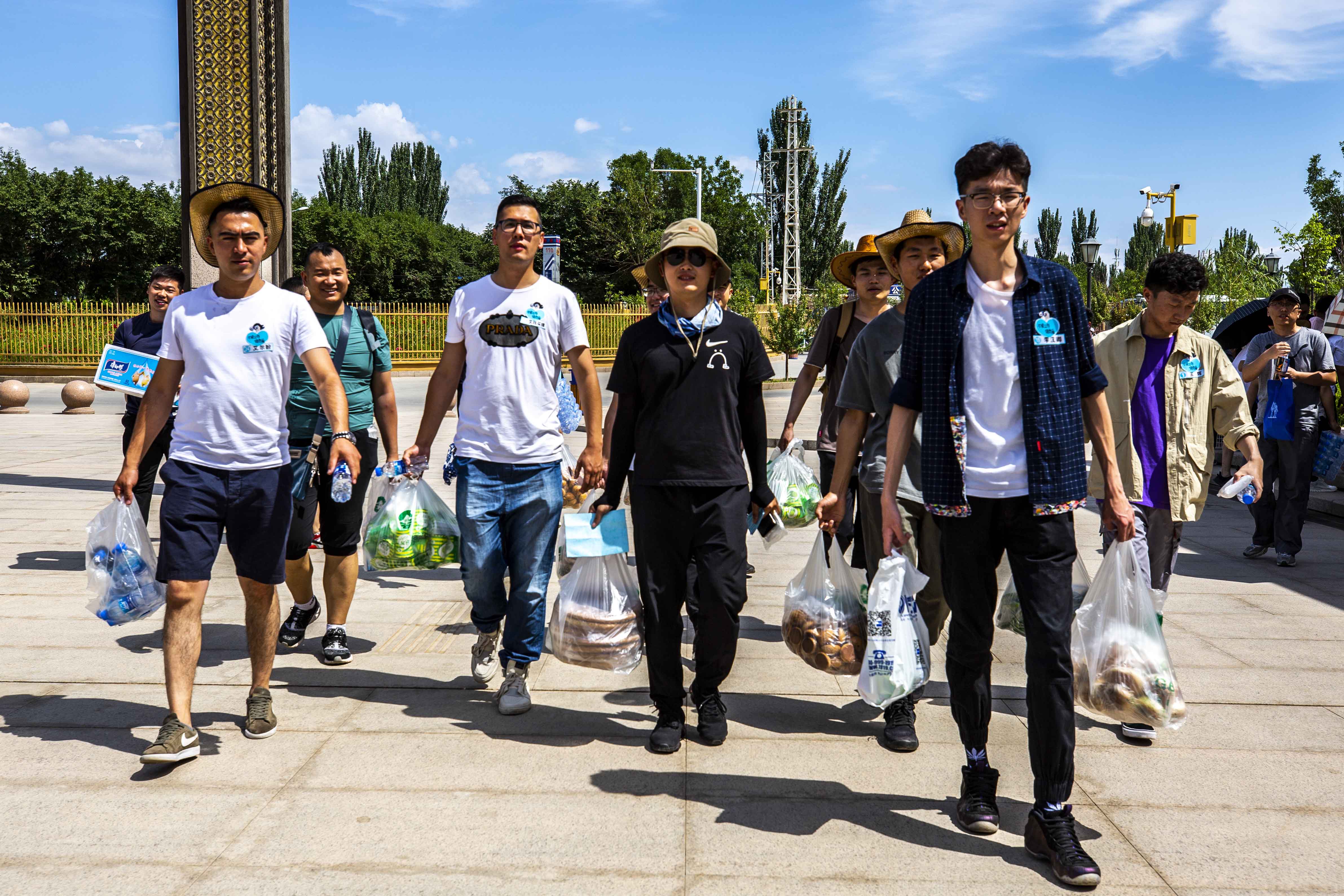 "不谈工作,谈恋爱"青春奉献保大庆