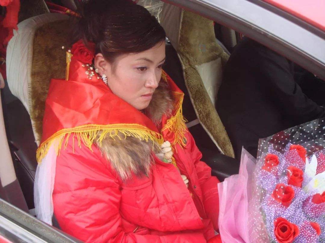 过去二婚女受指责,如今却很"抢手",老农想不通这是为啥?_农村