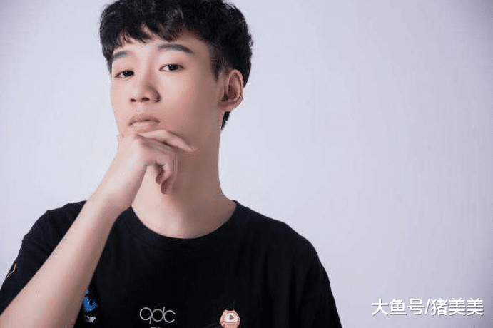 17岁吃鸡少年为电竞梦手术切断交感神经首秀却0杀惨遭淘汰