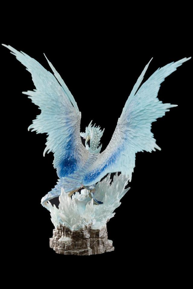 这款模型重现了冰咒龙的英姿,通透的冰霜和细致的纹