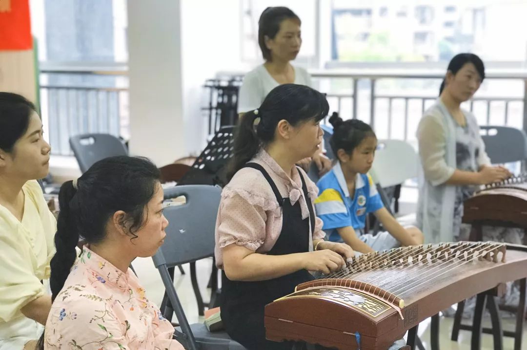 古筝辅导行云流水,感筝之风雅非常感谢曾凯老师毫无保留的教学,非常的