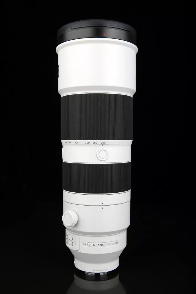 索尼多功能远摄变焦镜头sel200600g图赏