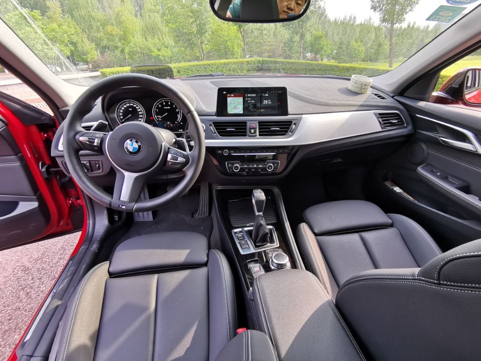 别看ta尺寸小照样指哪打哪邢车博士评测bmw120im运动套装