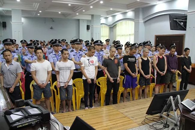 开设赌场打砸滋事 藤县一黑社会成员获刑