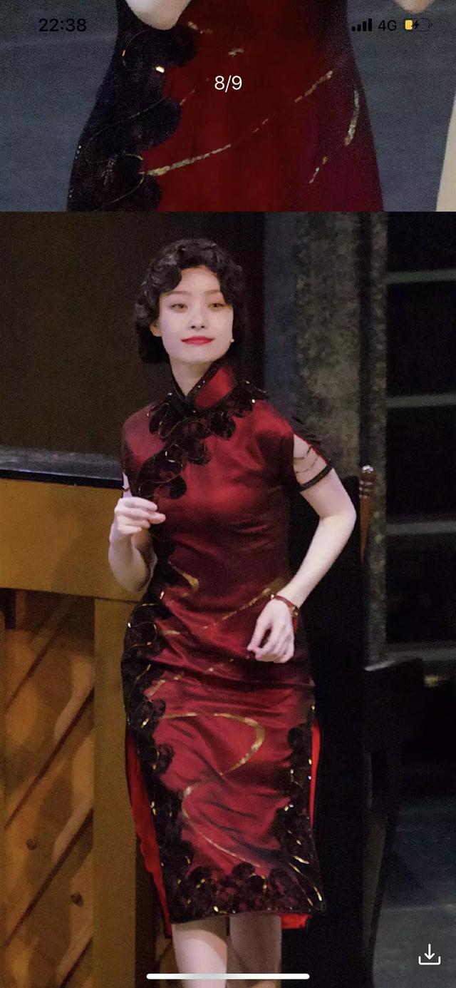最近倪妮出演的了新的话剧,舞台上的她同样是旗袍造型,很容易就让人