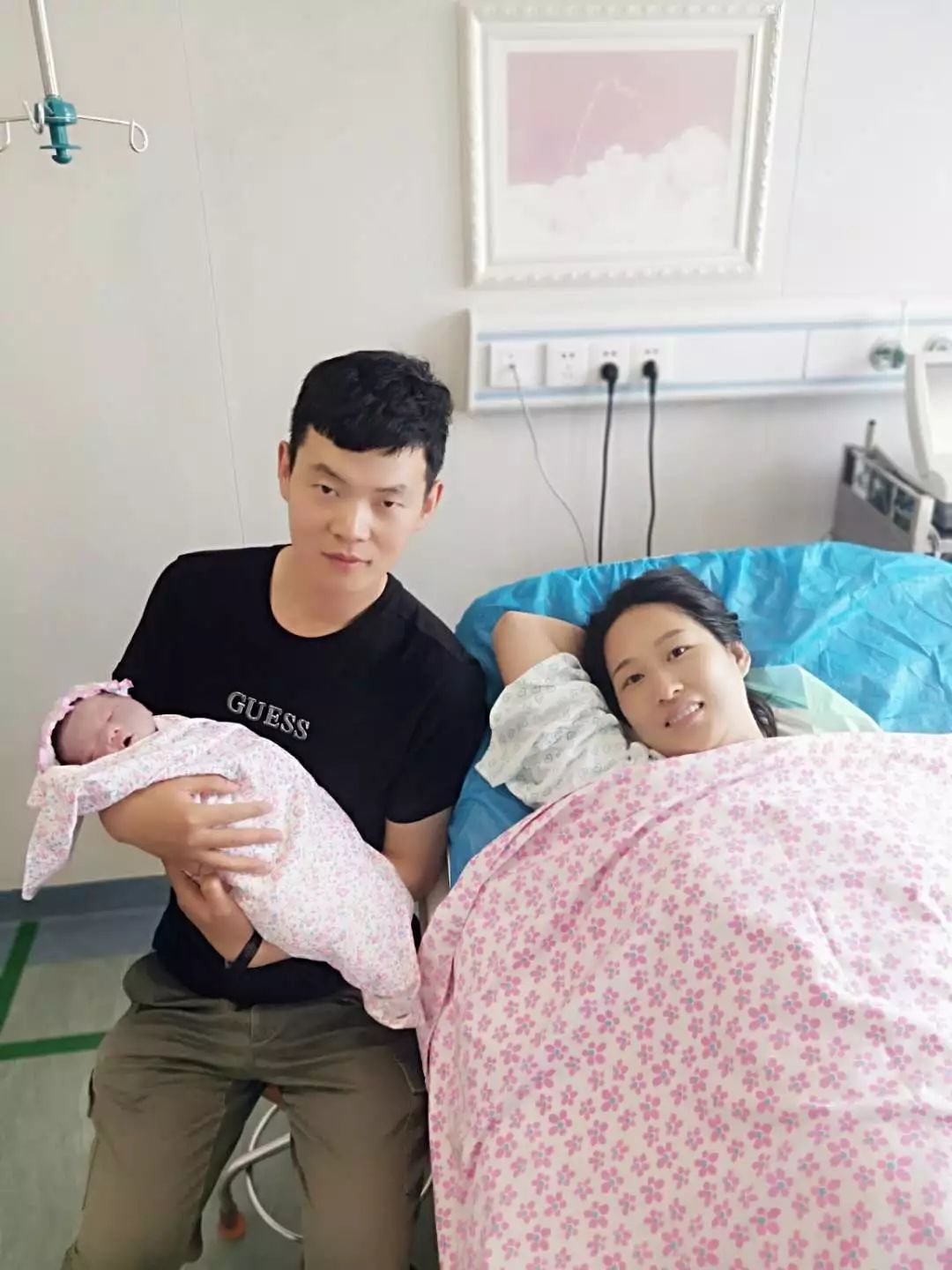 我市首位"水娩妈妈"又一次完美水中分娩