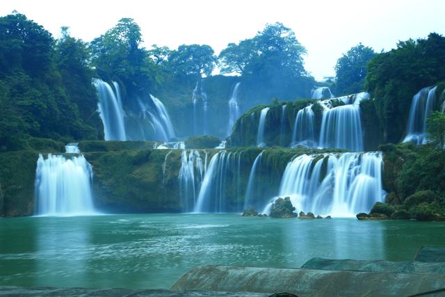 中国最美的六大瀑布你看过几个了