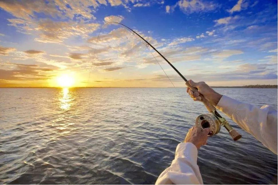 【打卡网红浮潜】￥299=双人星空露营 浮潜或环岛游 海钓!