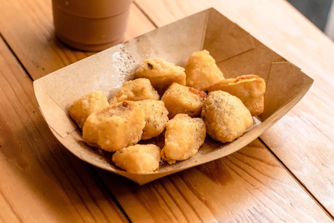 盐酥鸡我们吃得多了,盐酥杏鲍菇吃过没?