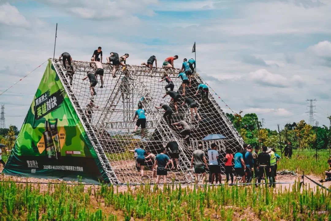 xmudder泥泞障碍赛引爆天府成都5000余名泥泞战士共享盛宴
