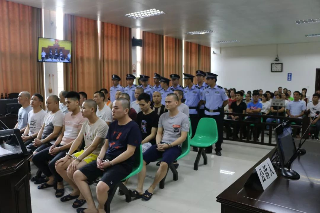 大快人心玉林这强迫交易鸡屎的14名恶势力犯罪集团成员被判刑了