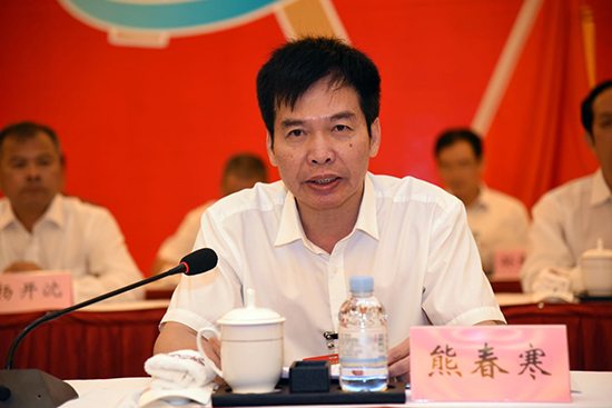 广西壮族自治区党委统战部副部长,工商联党组书记 熊春寒教育引导