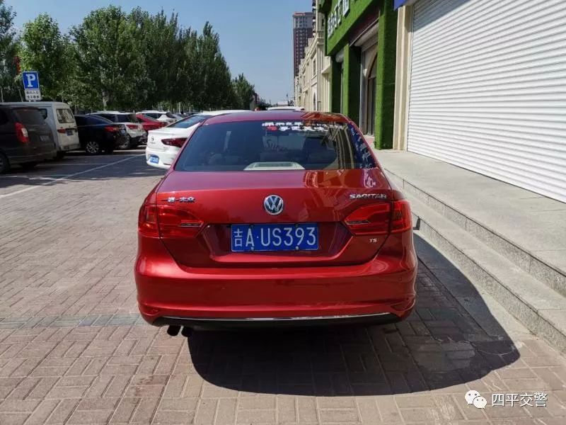 7时 间:2019年6月23日地 点:南六经街车牌号码:吉aus393违法行为:违法